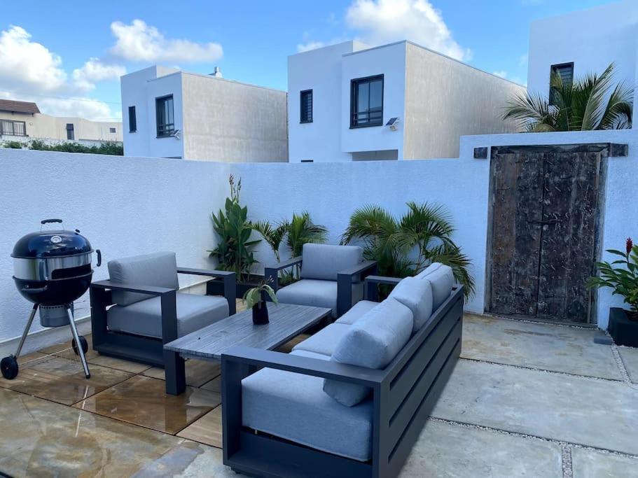 Magnifique Villa Avec Piscine Гранд Байе Екстериор снимка
